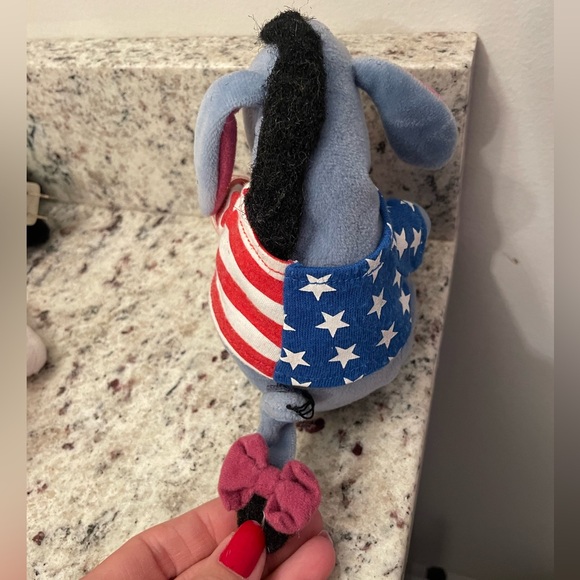 Vintage Winnie the Pooh eyore plush - Picture 3 of 7